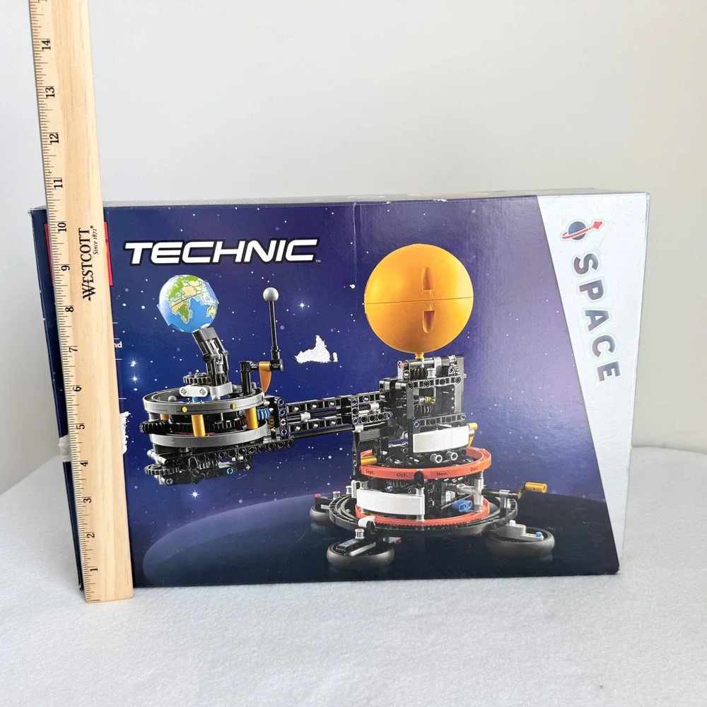 LEGO Technic 42179 Planet Earth Moon Orbit 526pc Complete Open Box